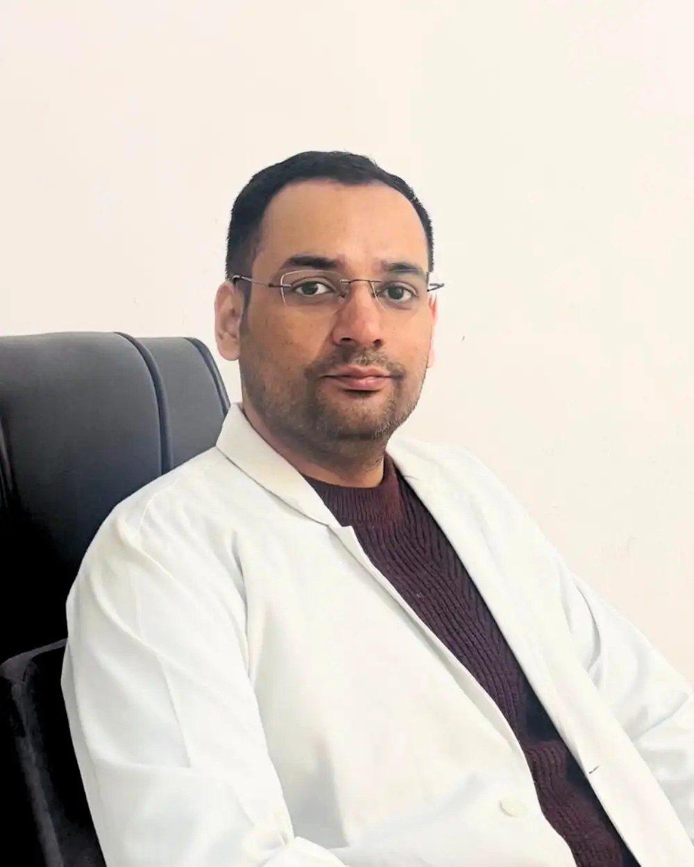 Dr. Abhinav Puri — Consultant Surgeon at N.I.C.E Hospital